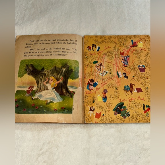 A Little Golden Book - Alice In Wonderland Meets The White Rabbit 1951 - Picture 14 of 16